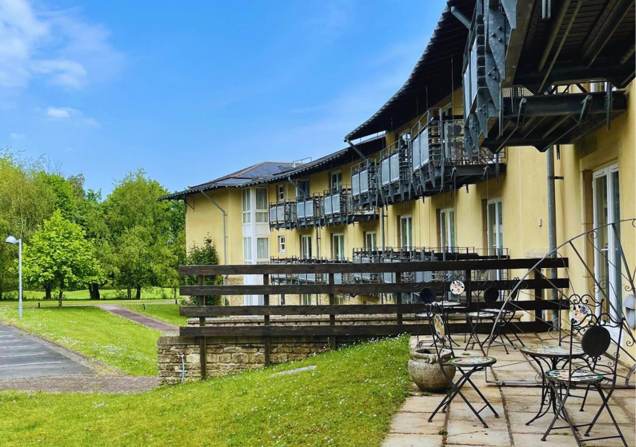 Swindon Blunsdon House Hotel, BW Premier Collection Buitenkant foto